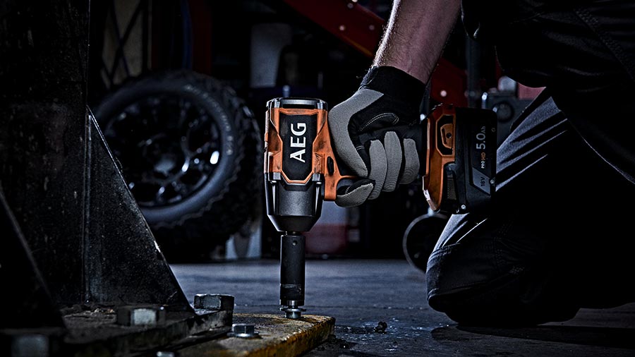 visseuse à chocs sans fil BSS 18MTF12BL-0 4935479663 AEG visseuse à chocs sans fil BSS 18MTF12BL-0 4935479663 AEG